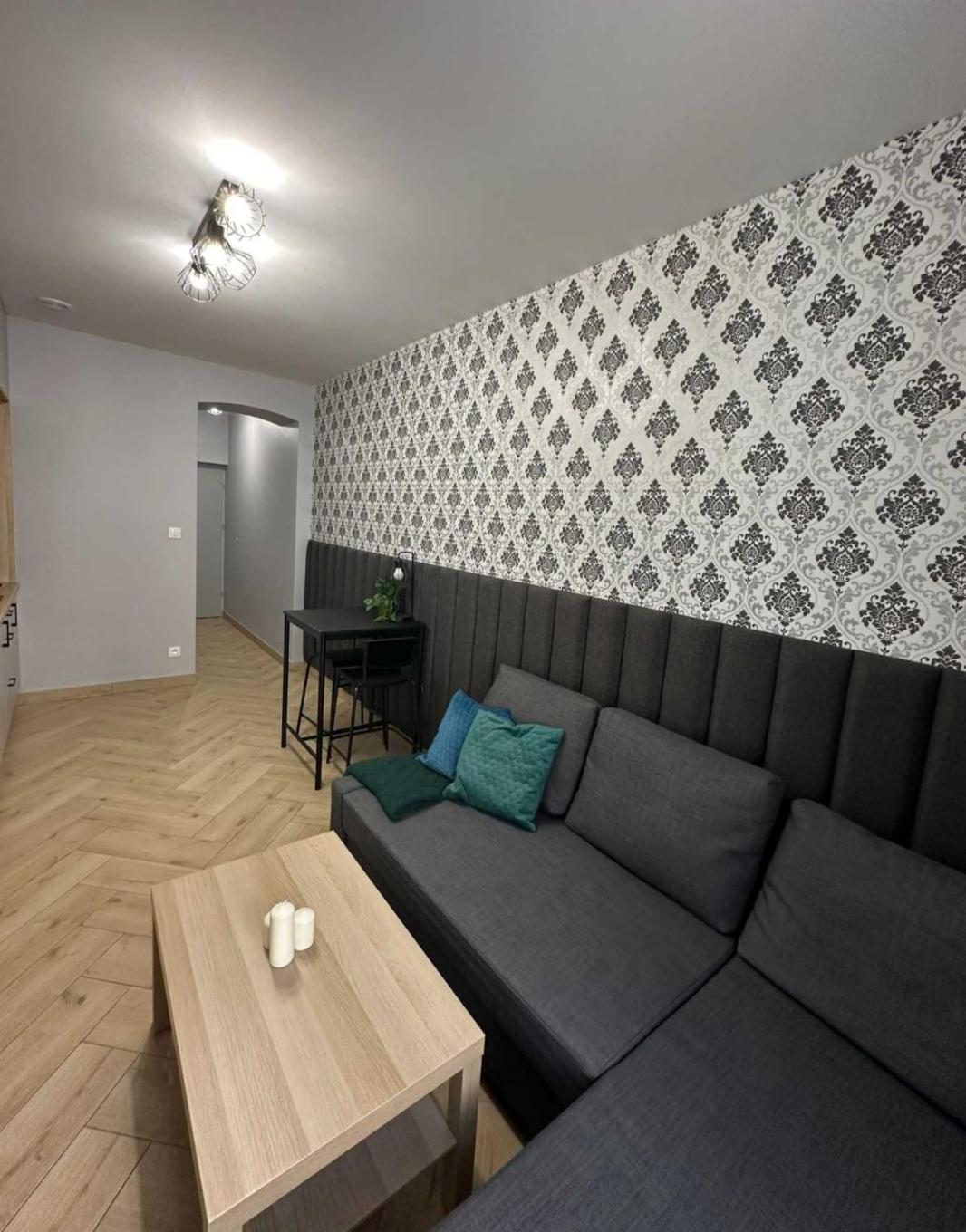 Samo Centrum, Pkp, Pks Wroclaw Luaran gambar